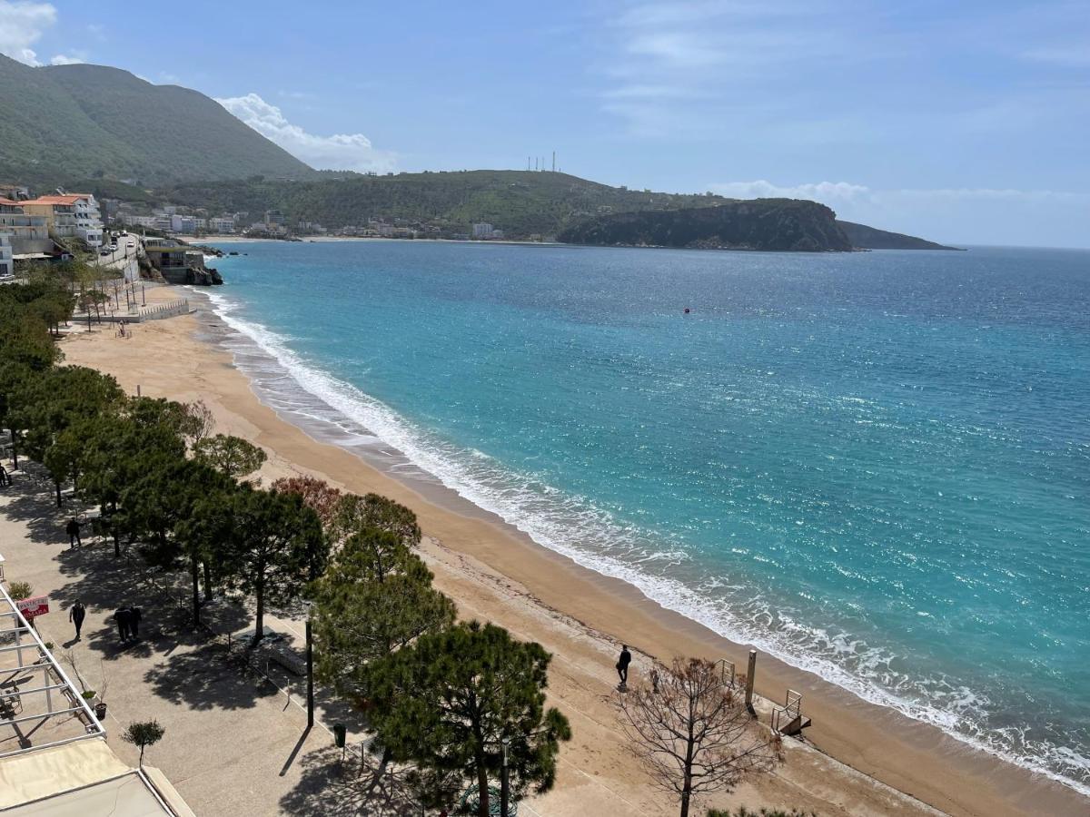 Hotel Veizi Himare Exterior photo